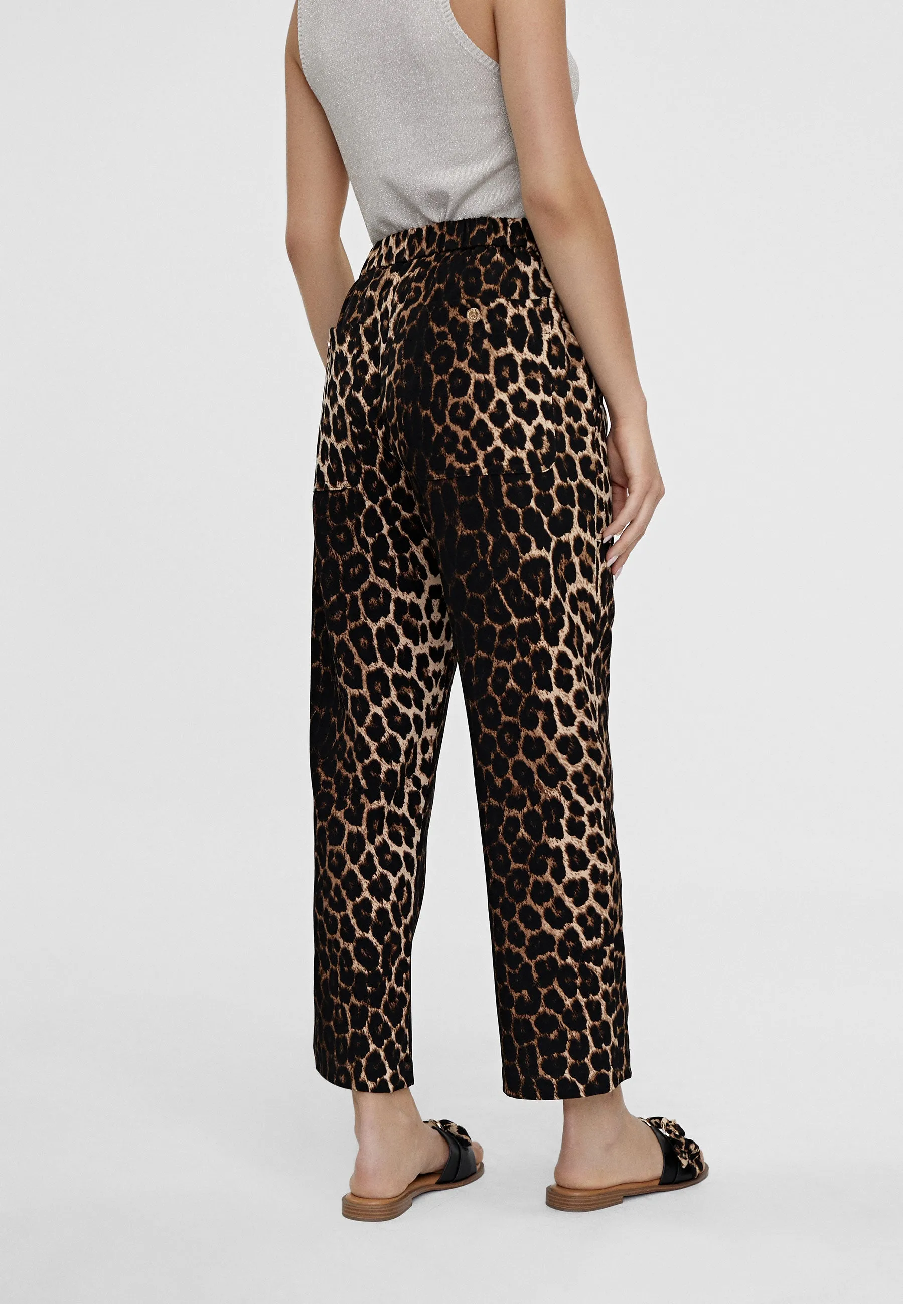 Animal print cropped trousers