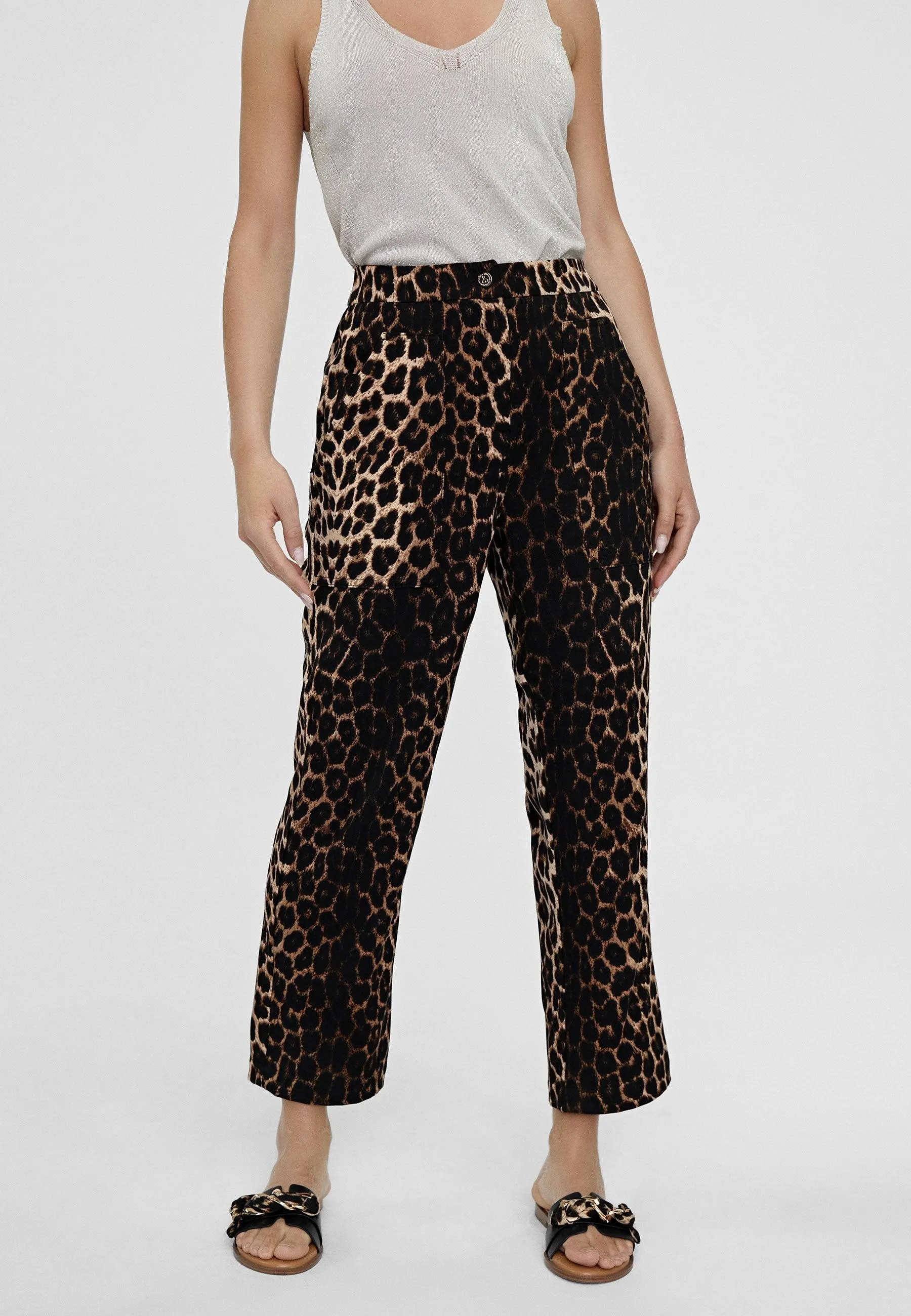 Animal print cropped trousers