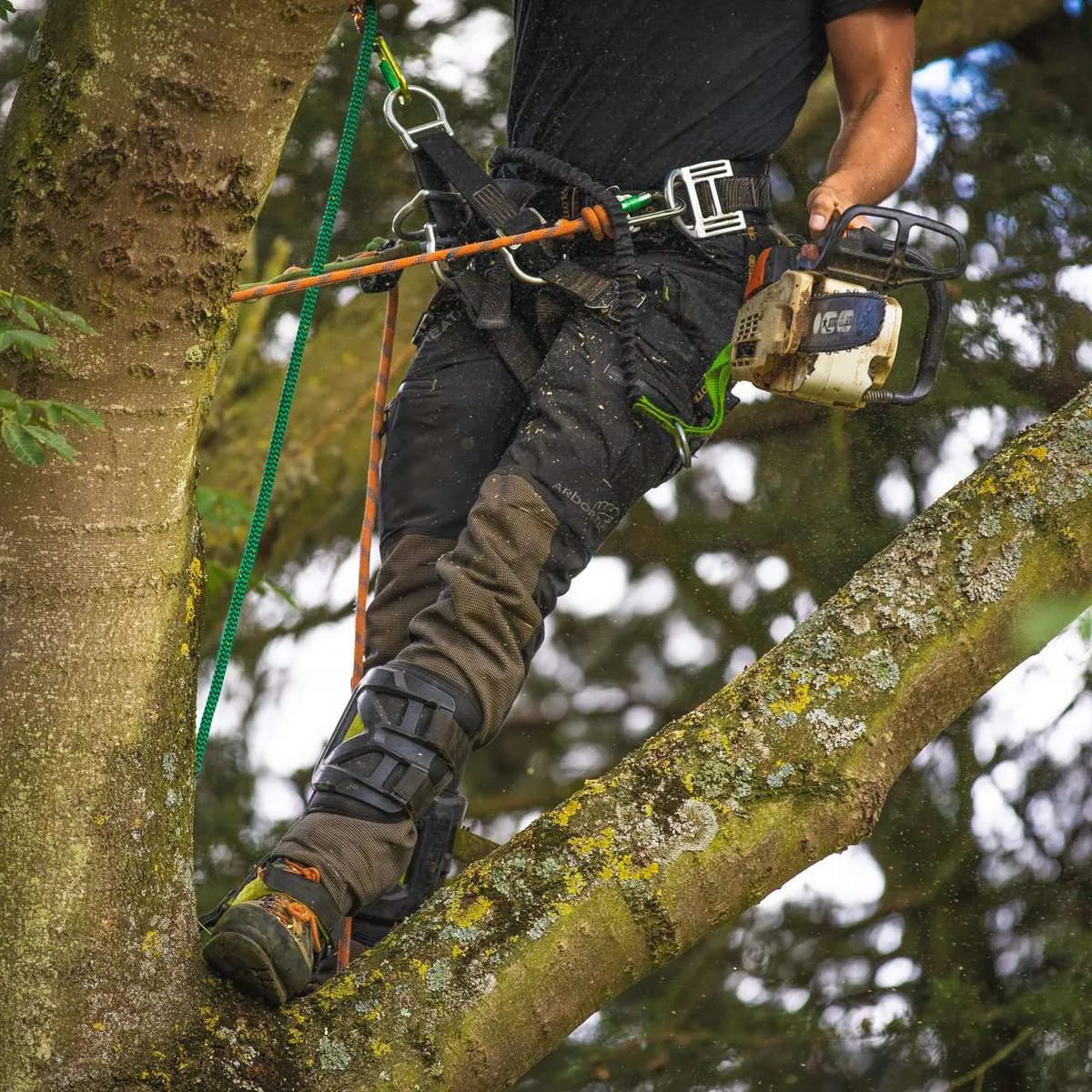 AT4060 Breatheflex Pro Chainsaw Trousers Design A Class 1 - Black