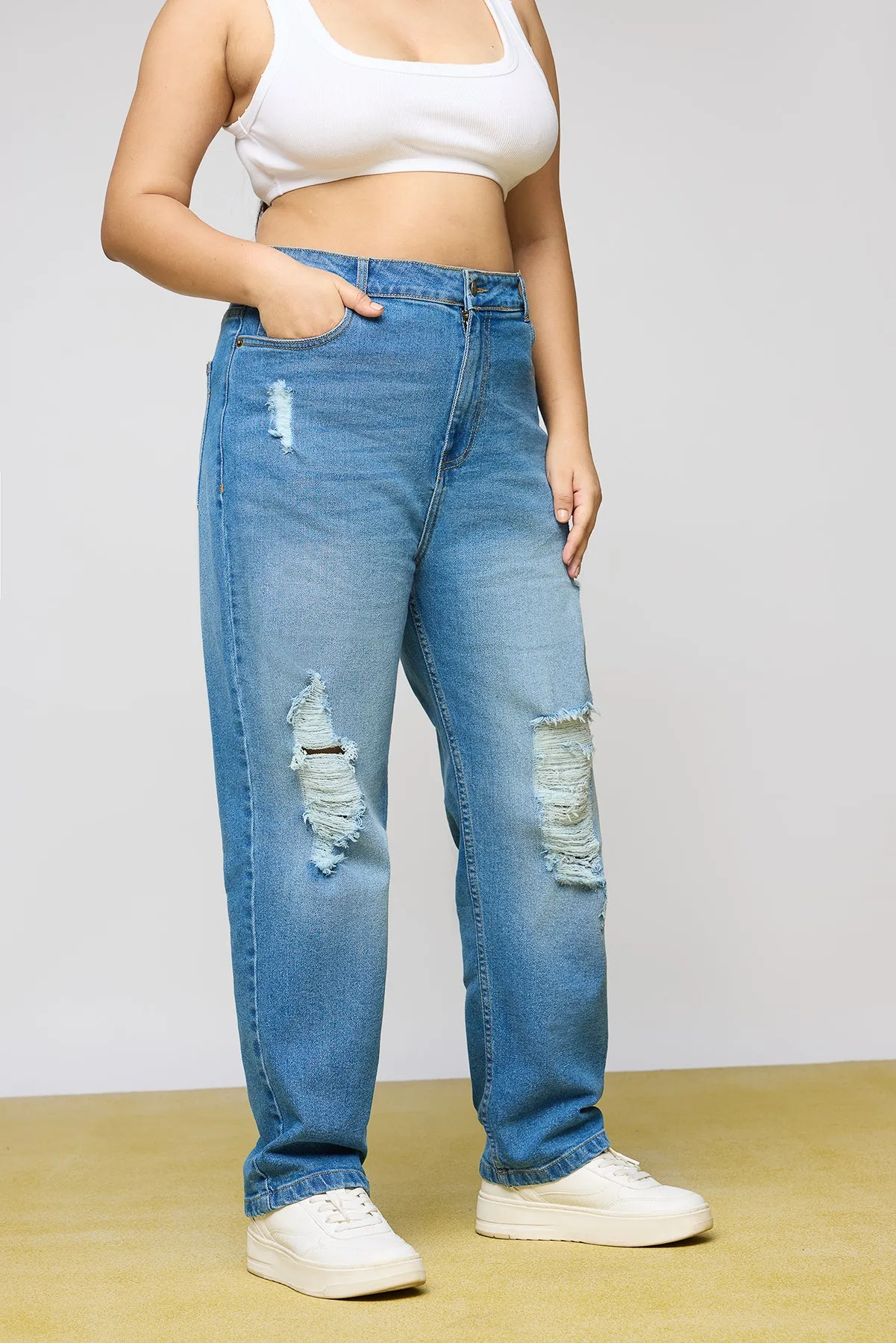 Classic Charm Curve Mom Fit Jeans