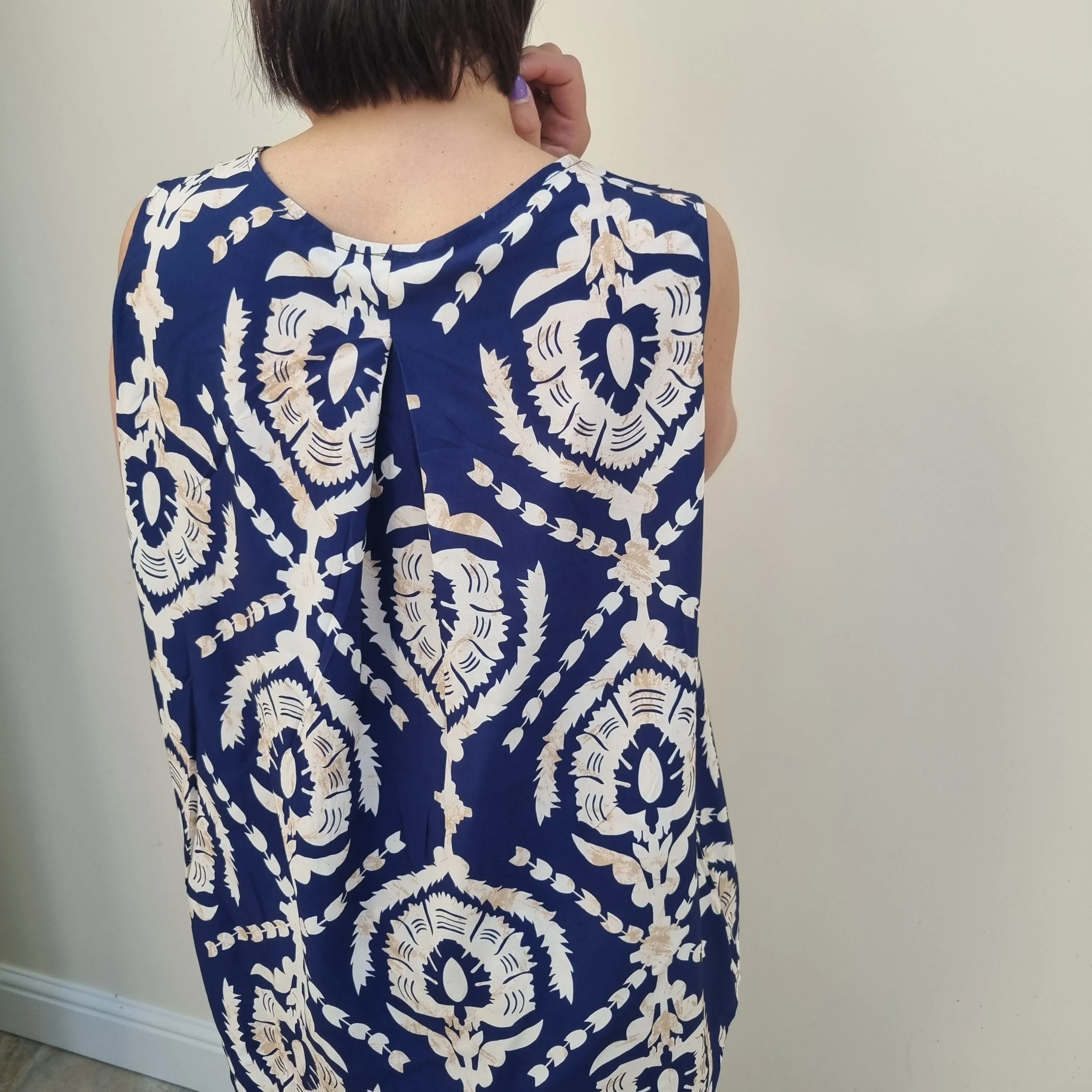 Dreams Baroque print pleat back vest