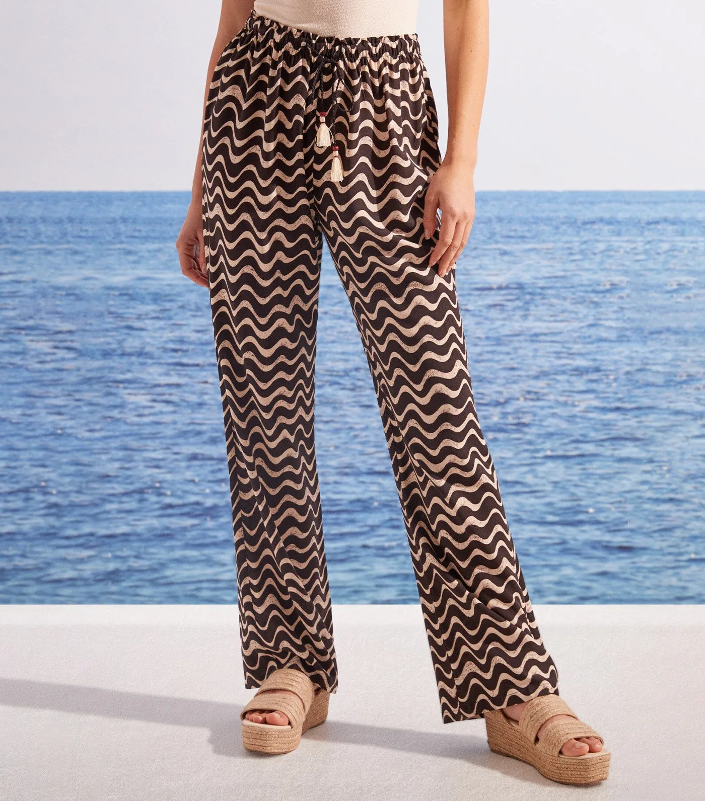 Long Scallop Print Trousers Multicolor