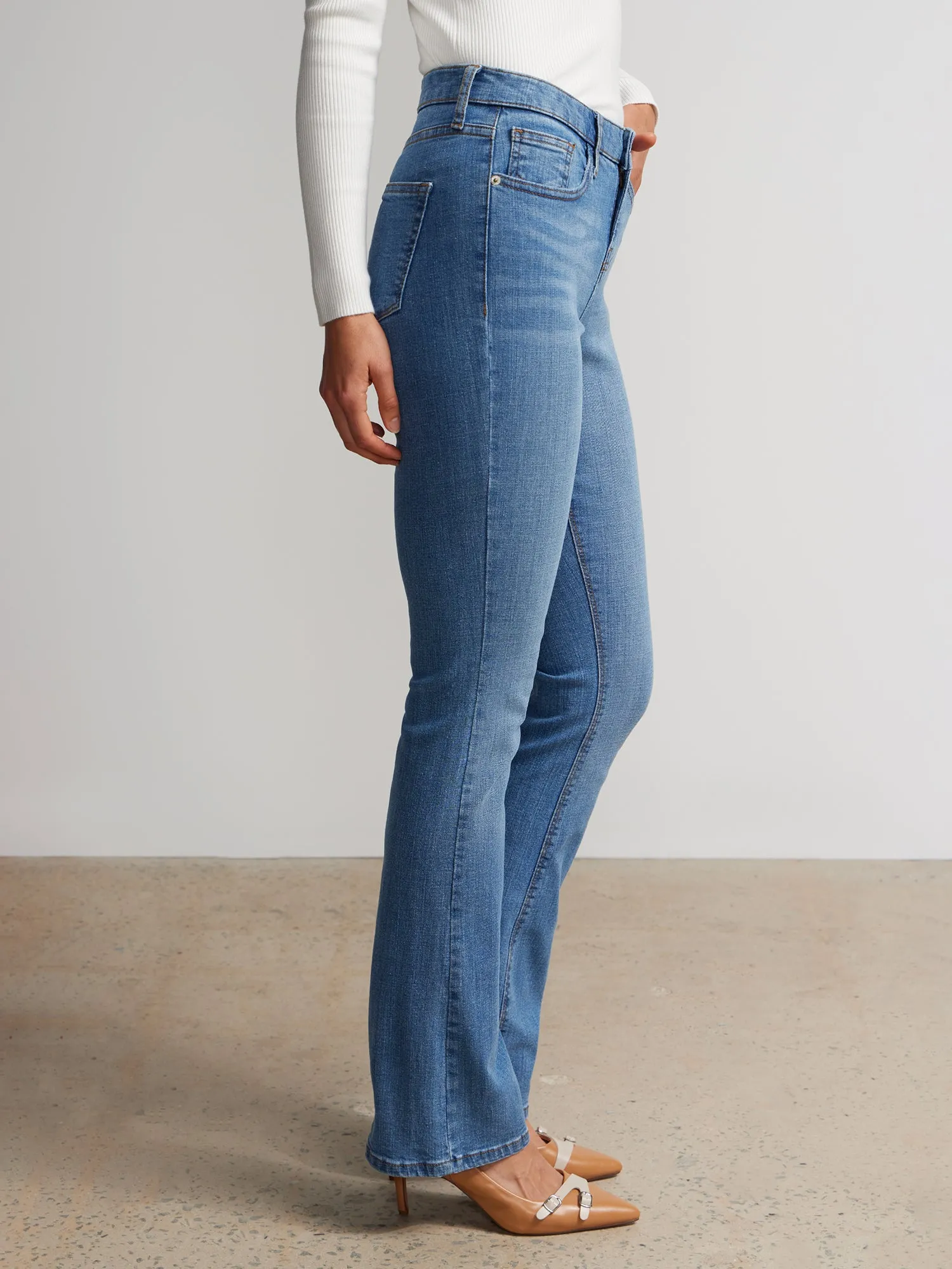 Tall Essential Mid-Rise Bootcut Jeans