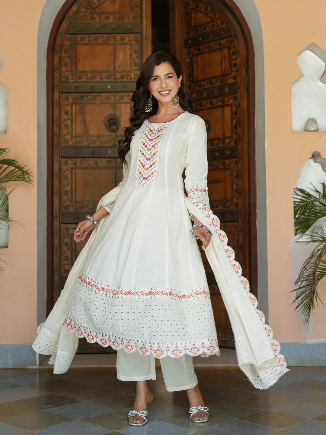 Women Cream Pure Cotton Kurta Set With Dupatta