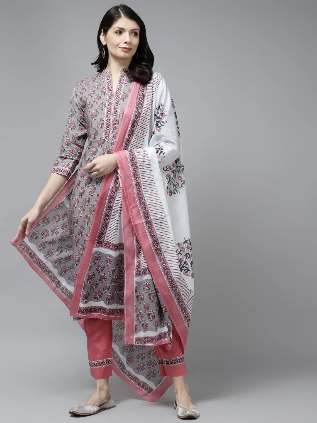 Women Grey Cotton Kurta Set With Dupatta