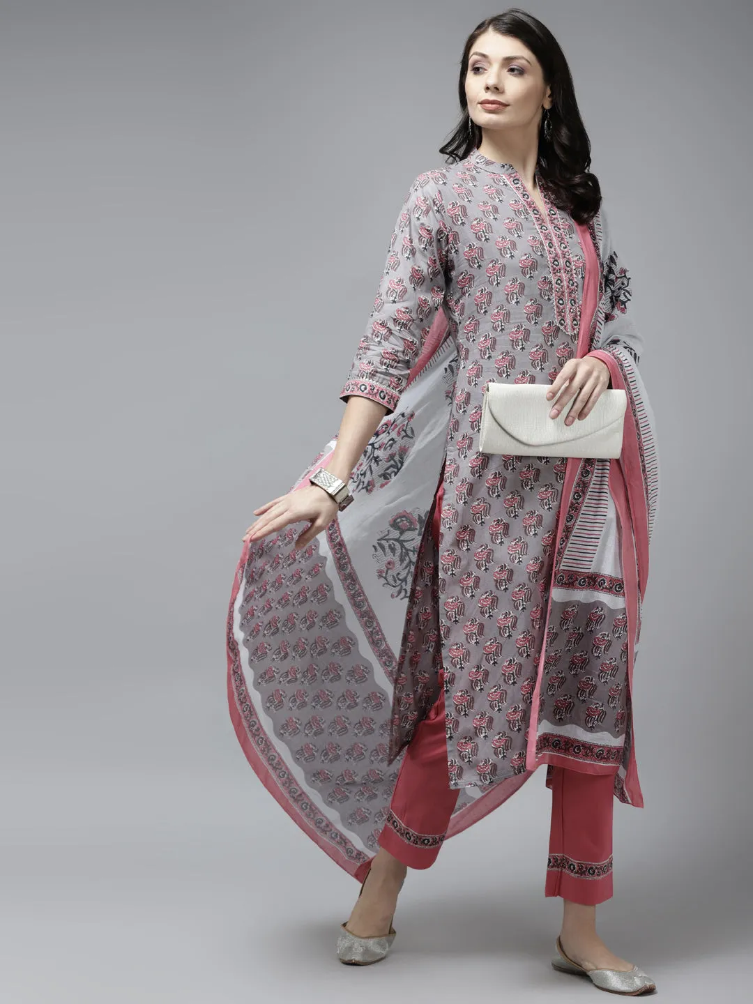 Women Grey Cotton Kurta Set With Dupatta