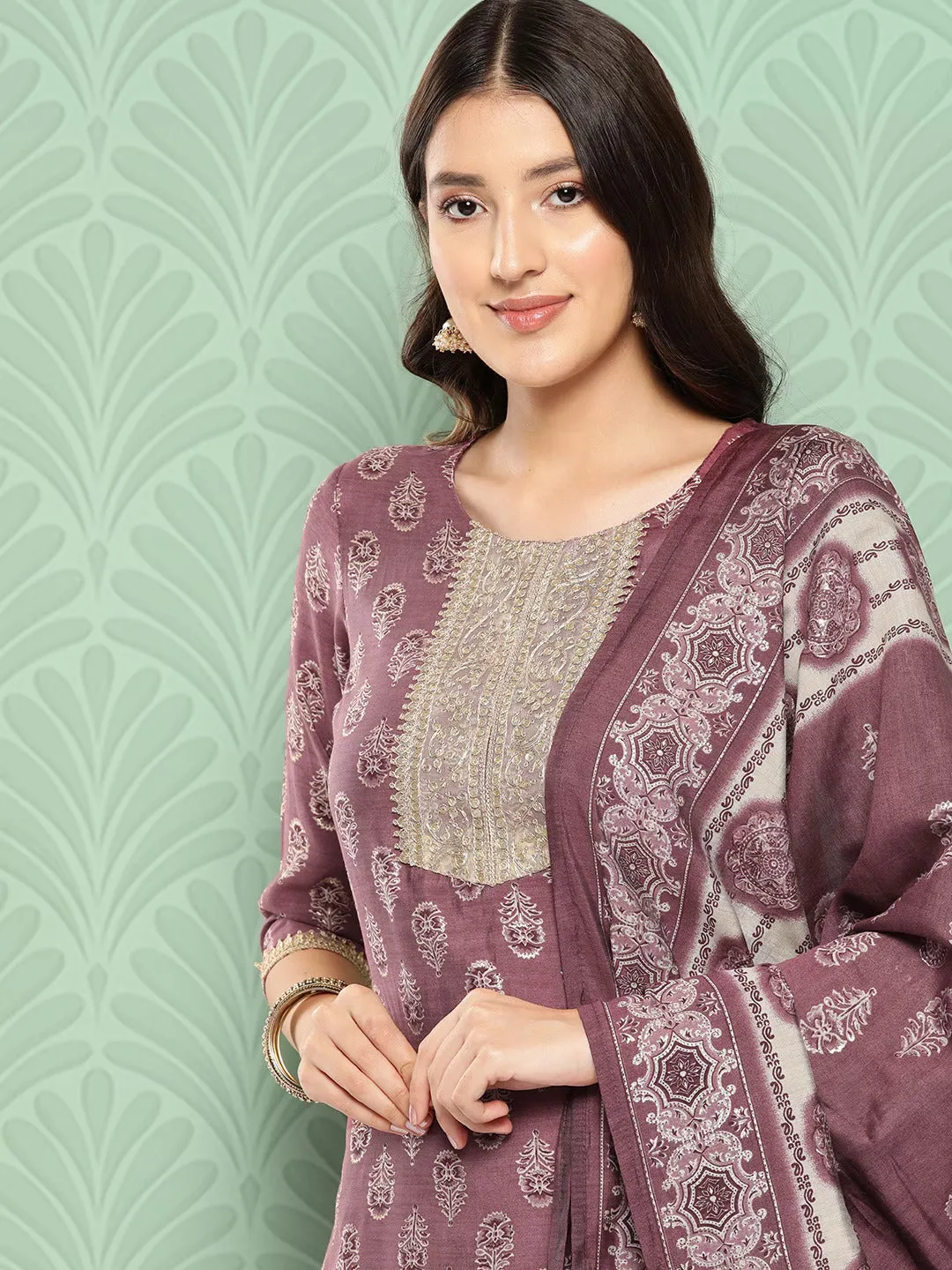 Women Mauve Chanderi Silk Kurta Set With Dupatta