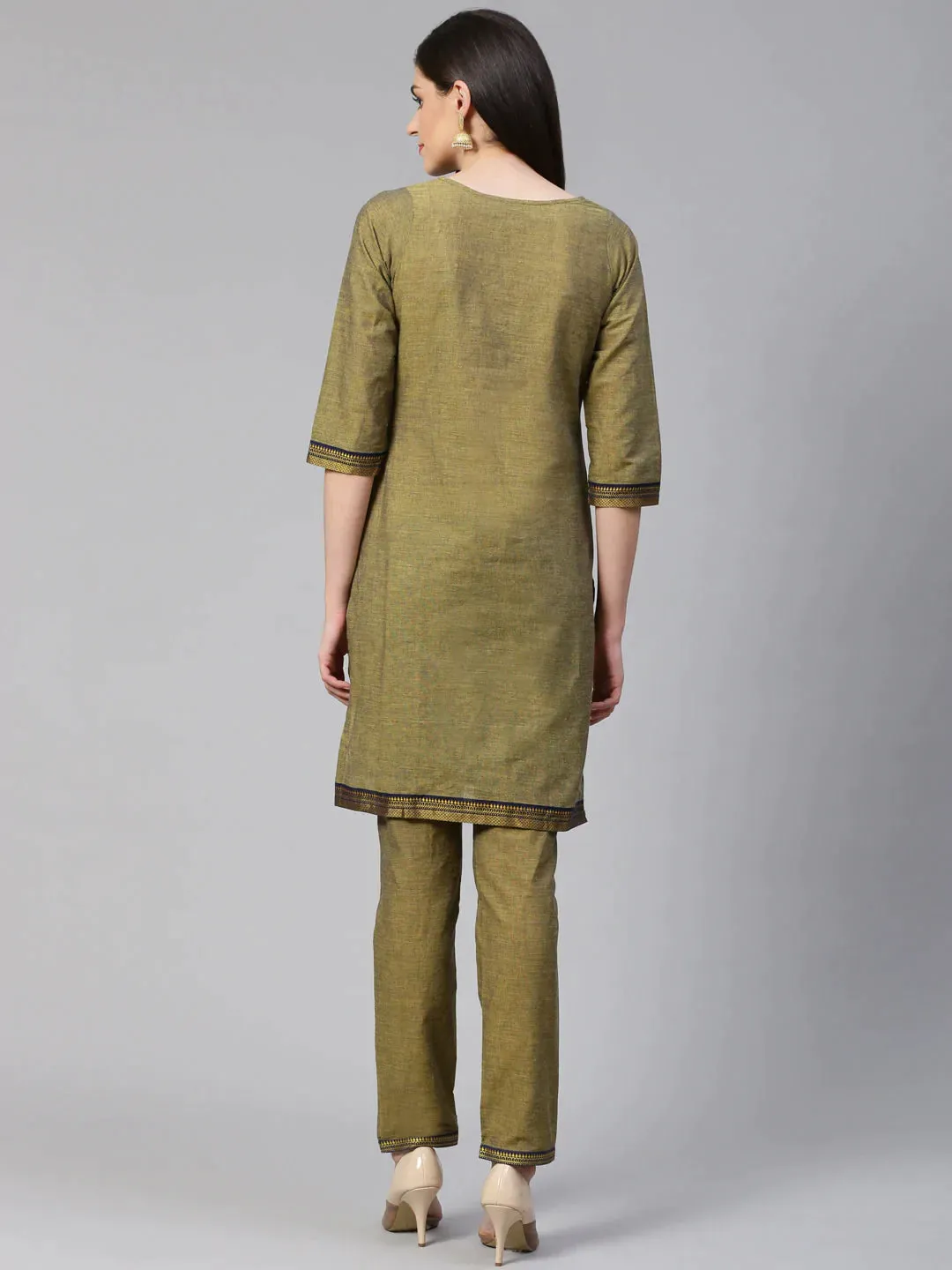 Women Mustard Yoke Design Kurta With Trousers