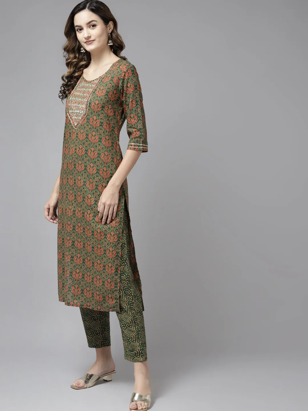 Women Olive Green Ethnic Motifs Print Cotton Kurta With Trousers & Dupatta