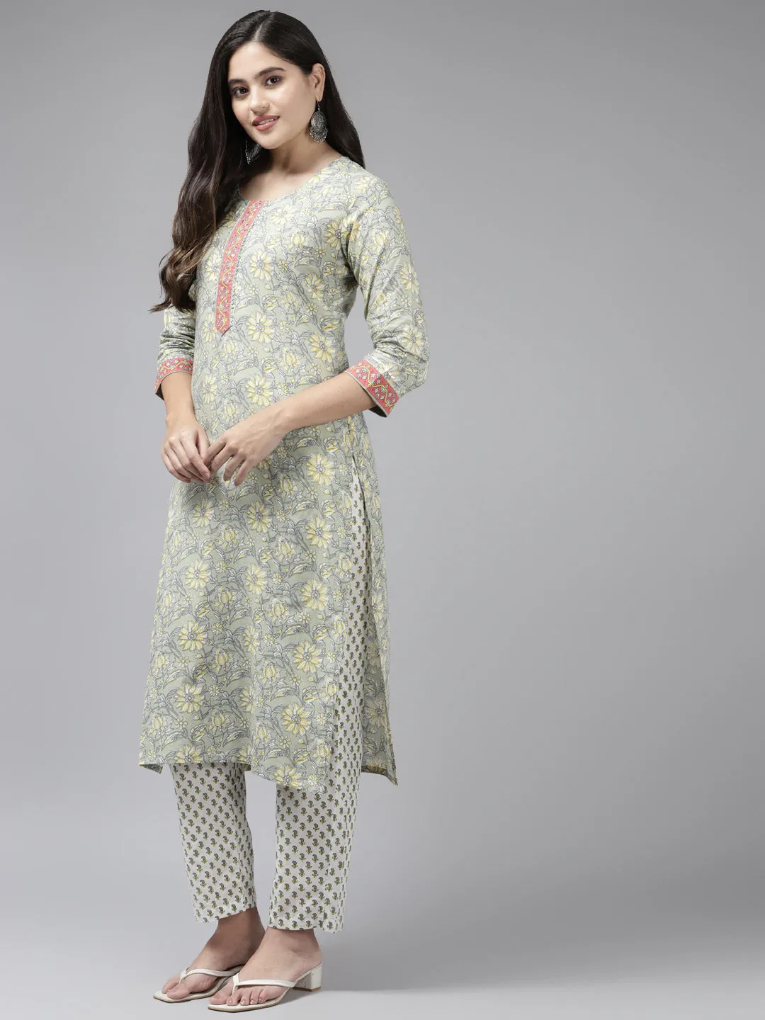 Women Sea Green Cotton Kurta Set With Dupatta